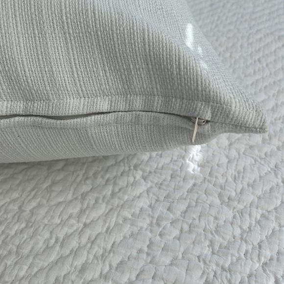 Newport throw pillow sham/pillow - Picture 5 of 6